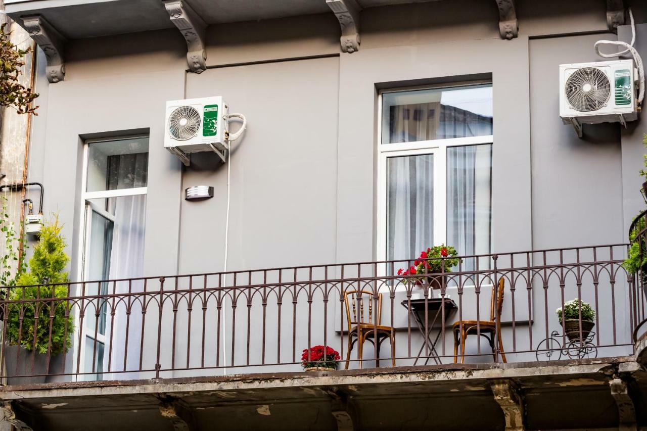 Family Apartments In Lviv Center With Balcony Habitación foto